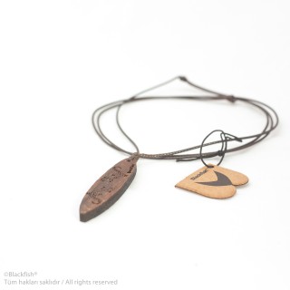 İşlemeli Ceviz Ağacı Kolye Sörf Serisi 