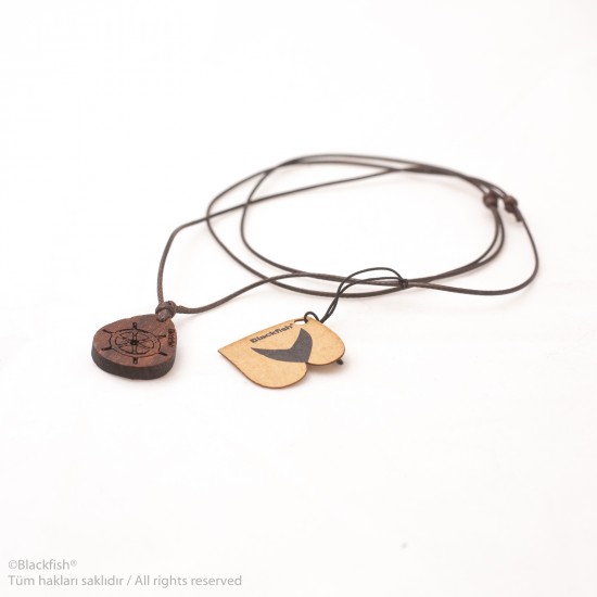 İşlemeli Ceviz Ağacı Kolye Deniz Serisi 